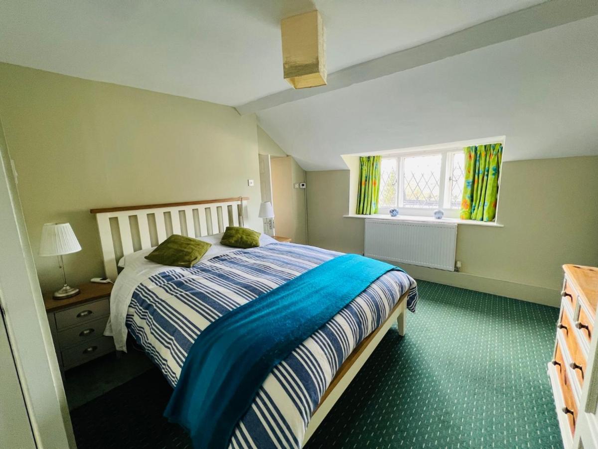 Pentre Cerrig Country House Llanferres Extérieur photo