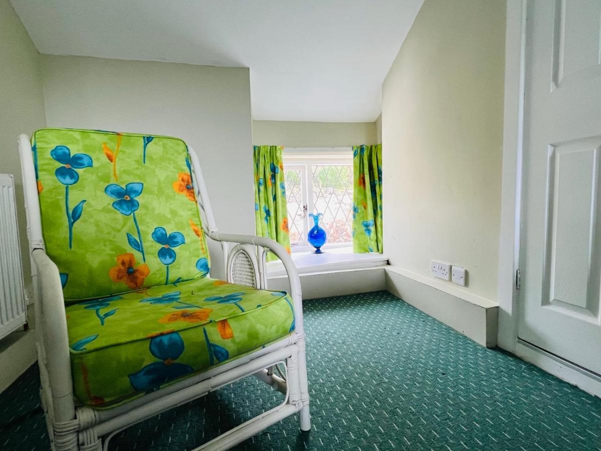 Pentre Cerrig Country House Llanferres Extérieur photo