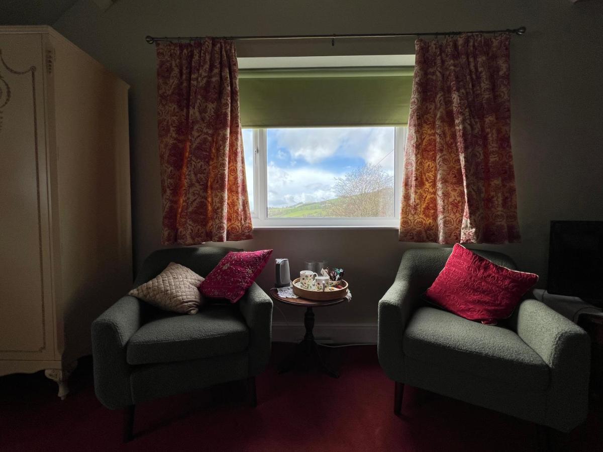 Pentre Cerrig Country House Llanferres Extérieur photo