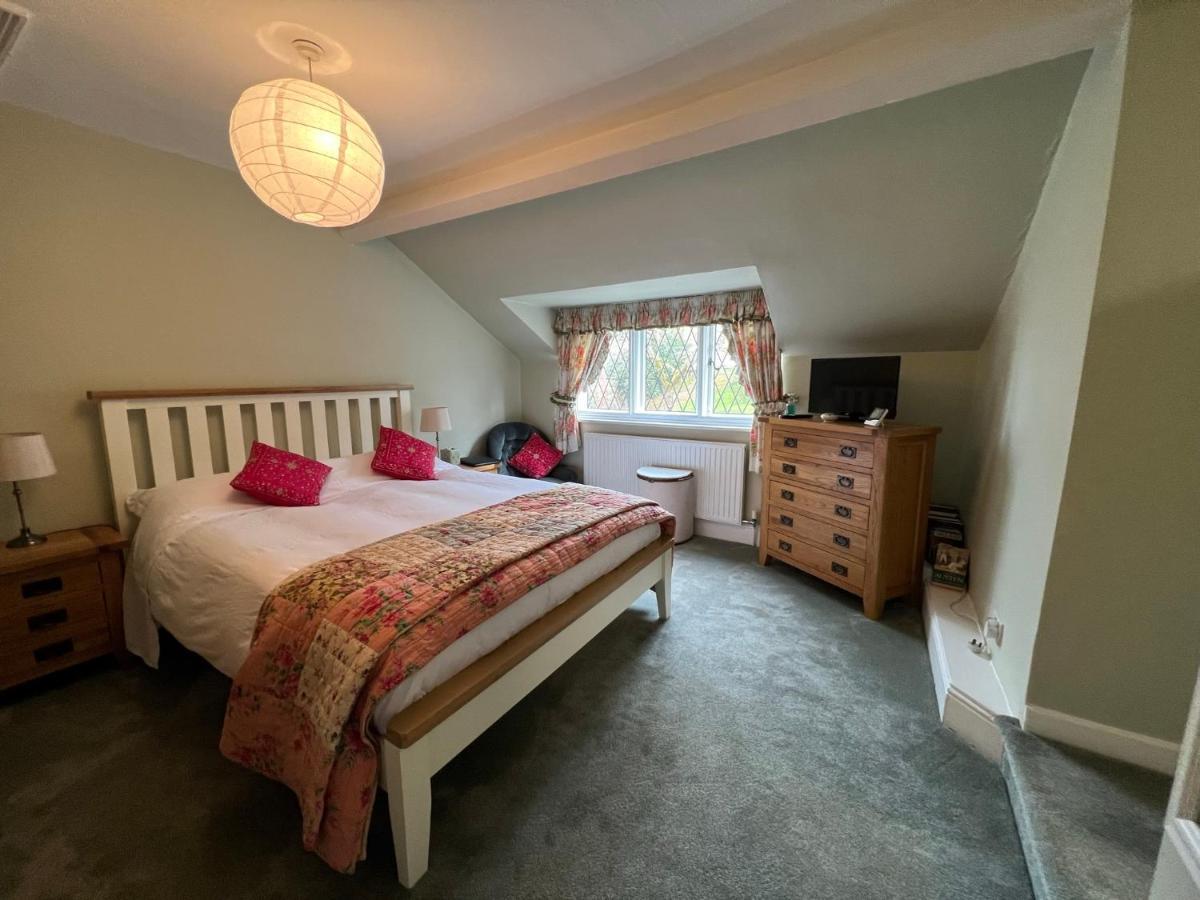 Pentre Cerrig Country House Llanferres Extérieur photo